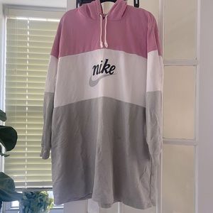 Nike Neapolitan sweatshirt dress